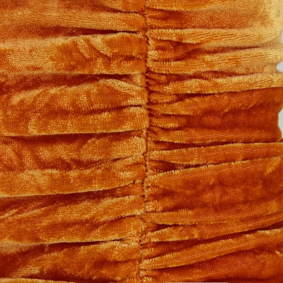 NEW! Off-the-Shoulder Velvet Bodysuit - Picture 4 of 7